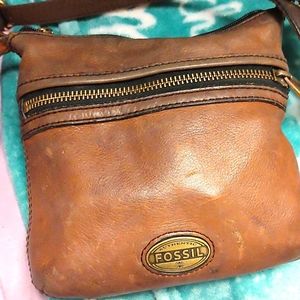 Fossil hand bag